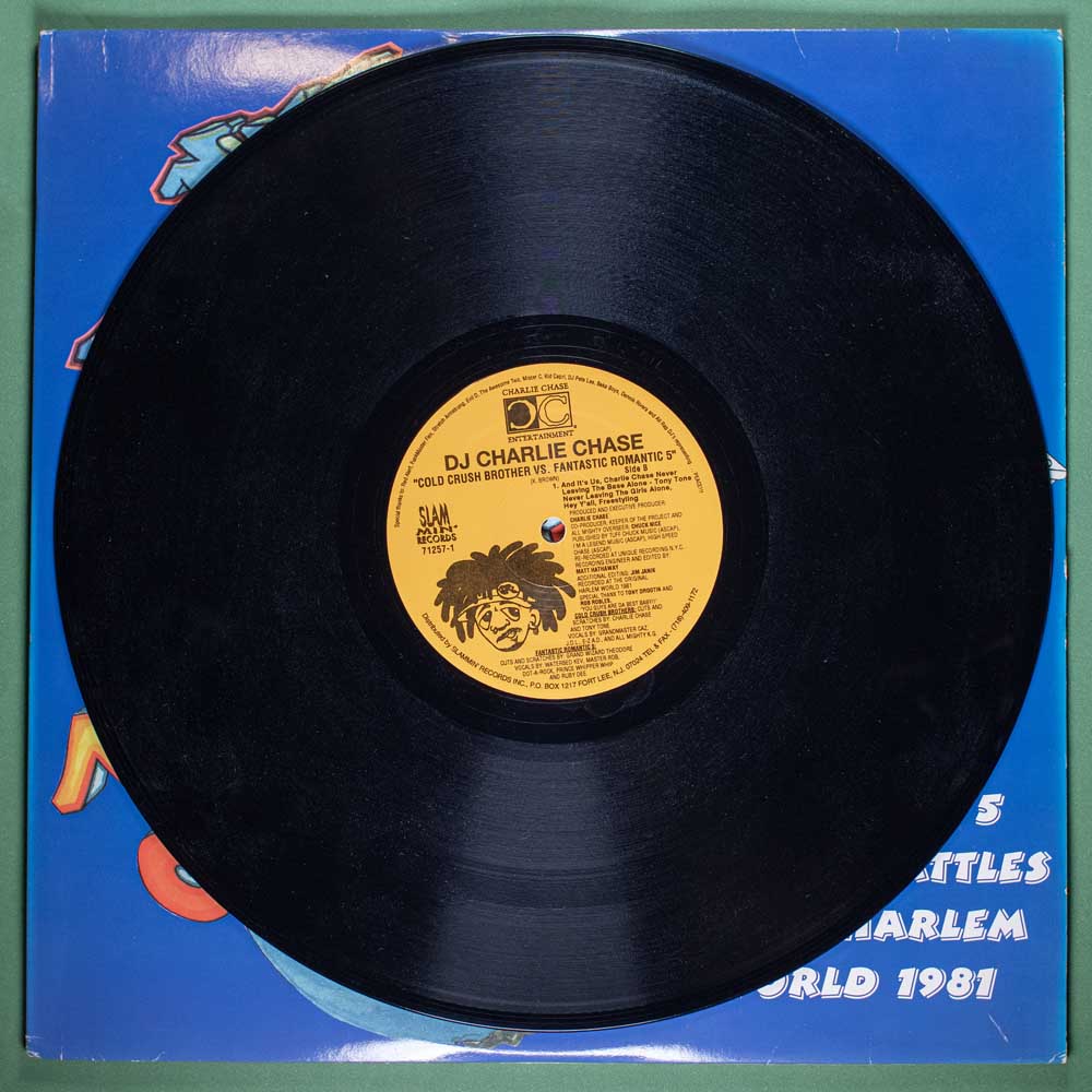 DJ Charlie Chase - Cold Crush Brothers Vs. Fantastic Romantic 5 (Vinil LP Duplo Importado) - Imagem 3